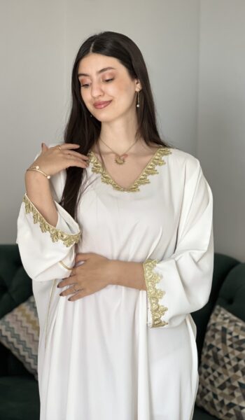-جبة ذهبية -أبيض